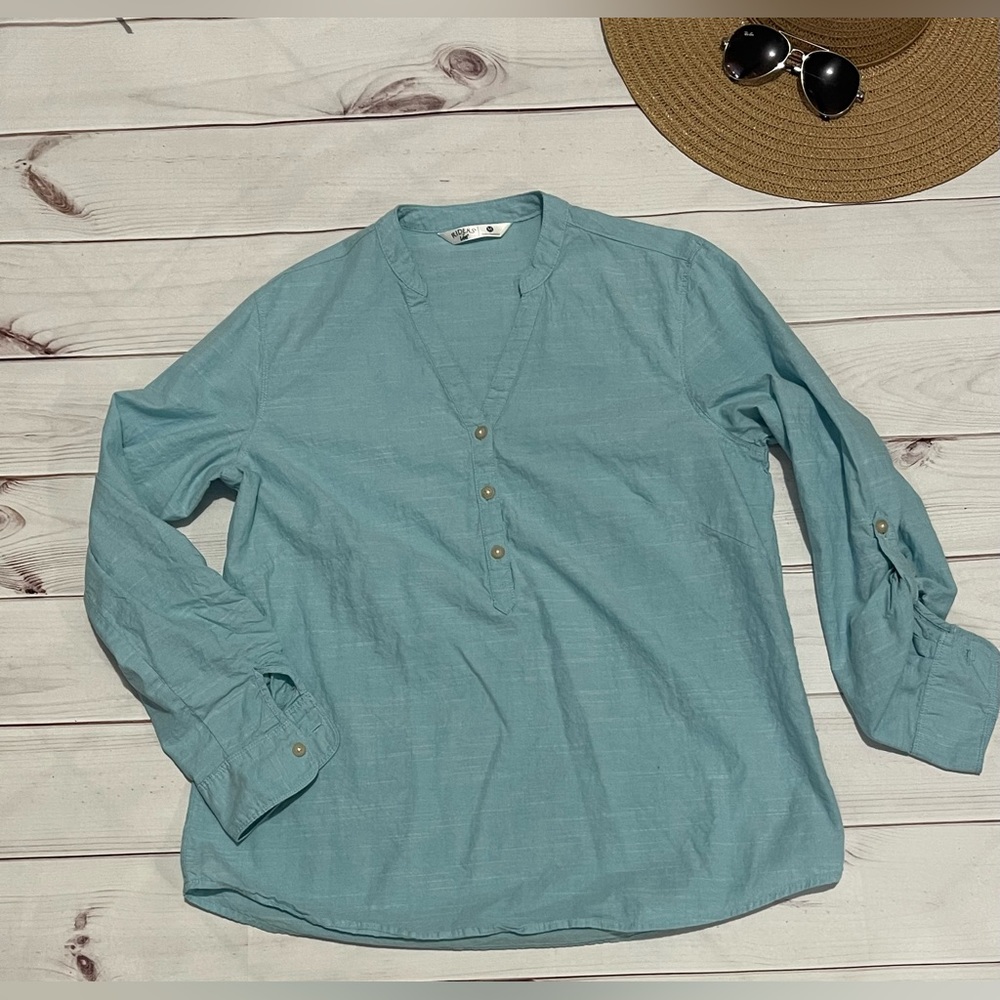 Riders by Lee long sleeve blouse that converts to 3/4 V neck, size M